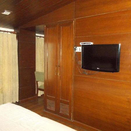 The Imperial Square Hotel Mussoorie Buitenkant foto