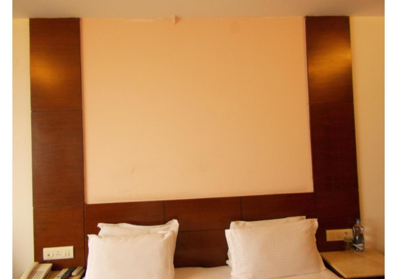 The Imperial Square Hotel Mussoorie Buitenkant foto