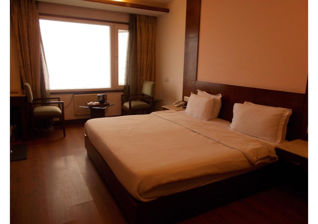 The Imperial Square Hotel Mussoorie Buitenkant foto