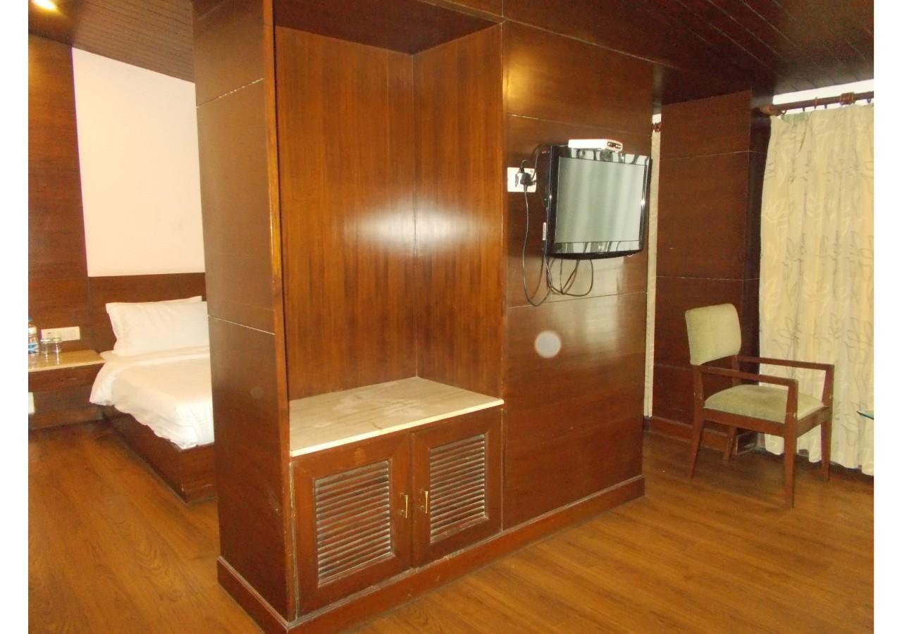 The Imperial Square Hotel Mussoorie Buitenkant foto